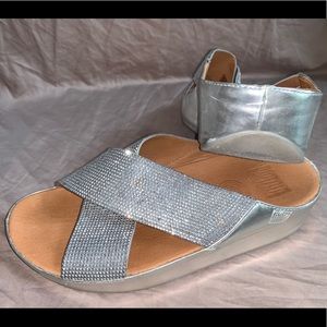 Cute silver Fitflop sandal!!